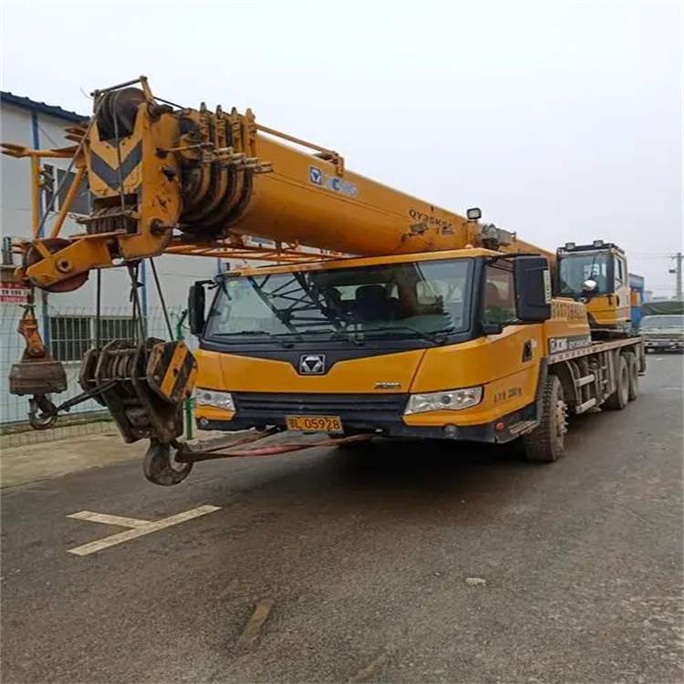 江夏吊车出租保险：全面覆盖，安全无忧